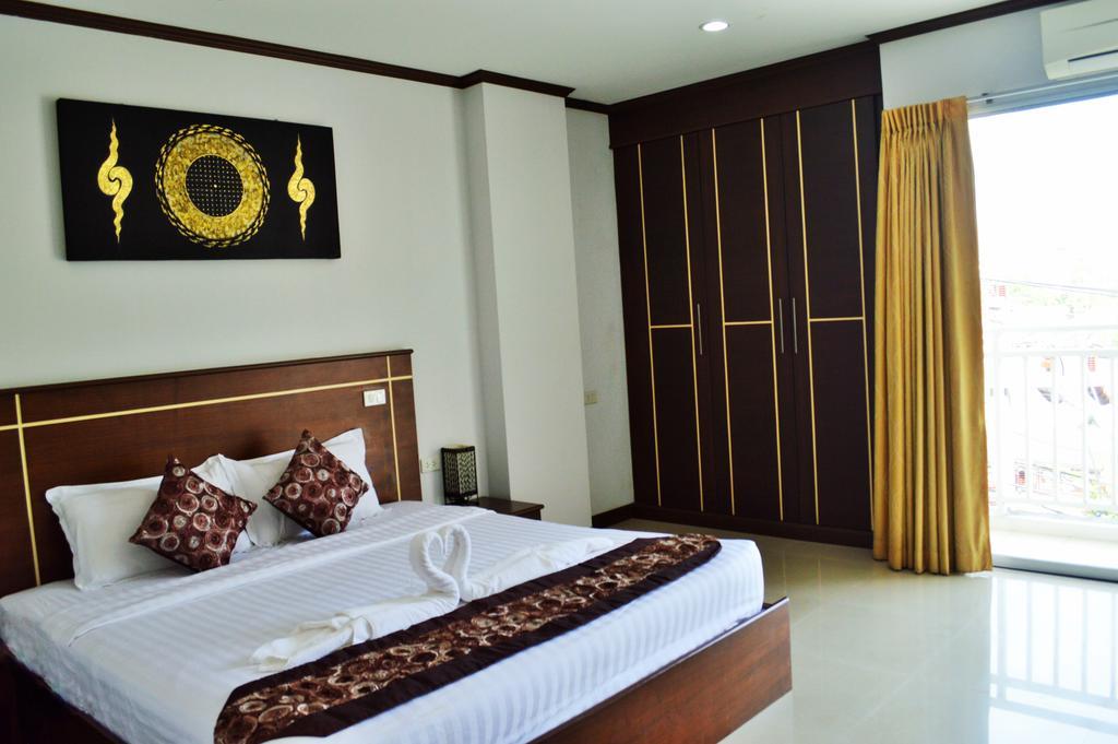 Soleluna Hotel Patong Exterior photo